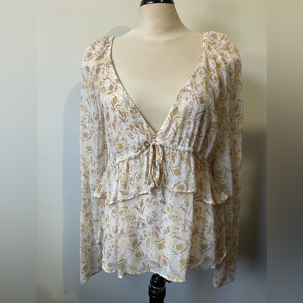 SOLD Free People Uptown Bell Sleeve Blouse Sheer Floral - Picture 9 of 12